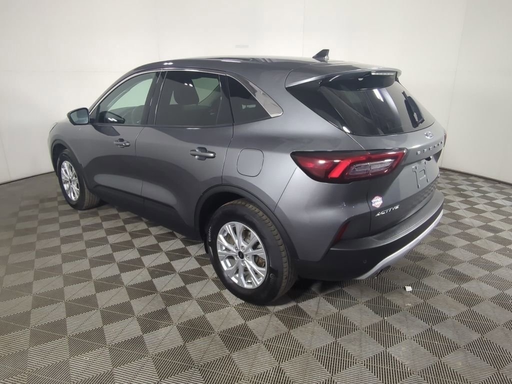 Certified 2023 Ford Escape Active w/ Tech Pack #2 image 2