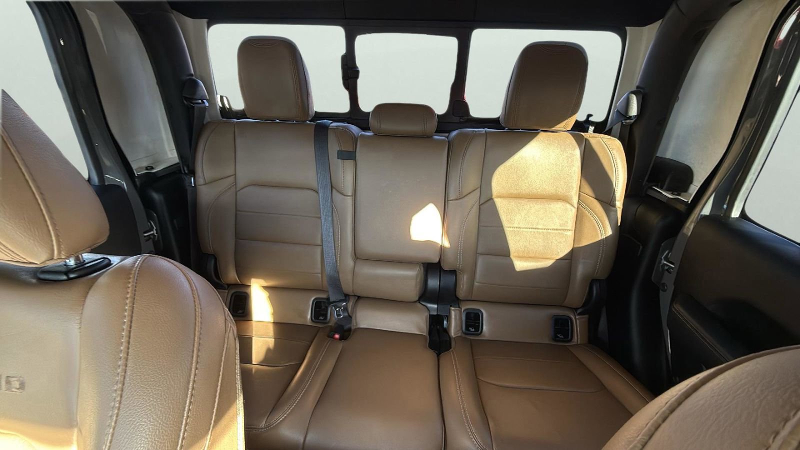 Used 2020 Jeep Gladiator Overland image 26