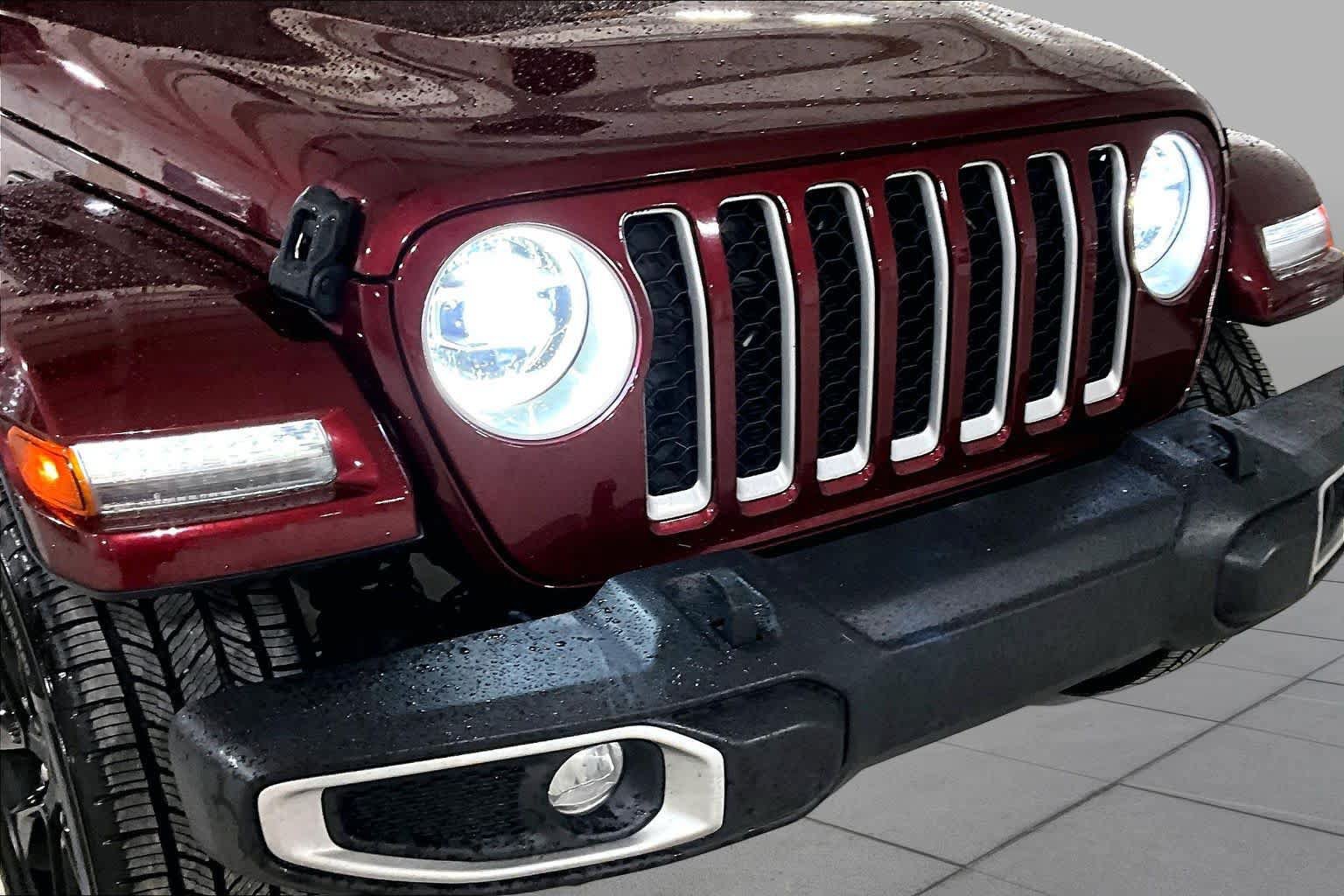 Used 2021 Jeep Wrangler Unlimited Sahara w/ Safety Group AWD/4WD image 29