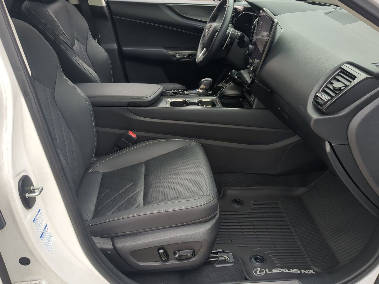 Used 2023 Lexus NX 350h AWD w/ Towing Package (2000 Lbs) image 25