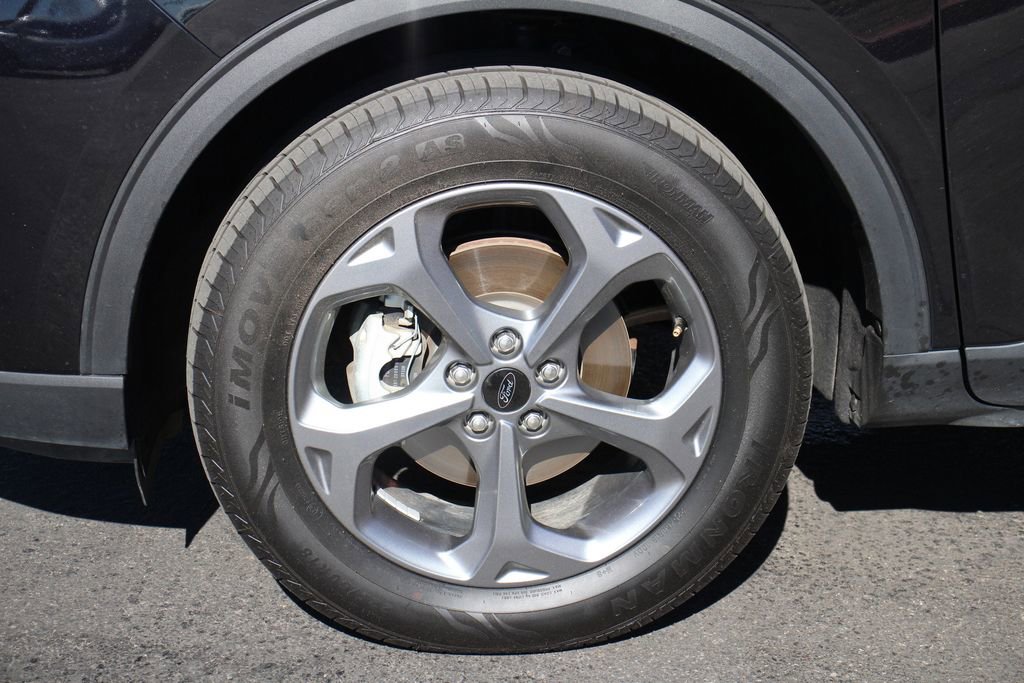 Certified 2025 Ford Escape ST-Line Select image 14