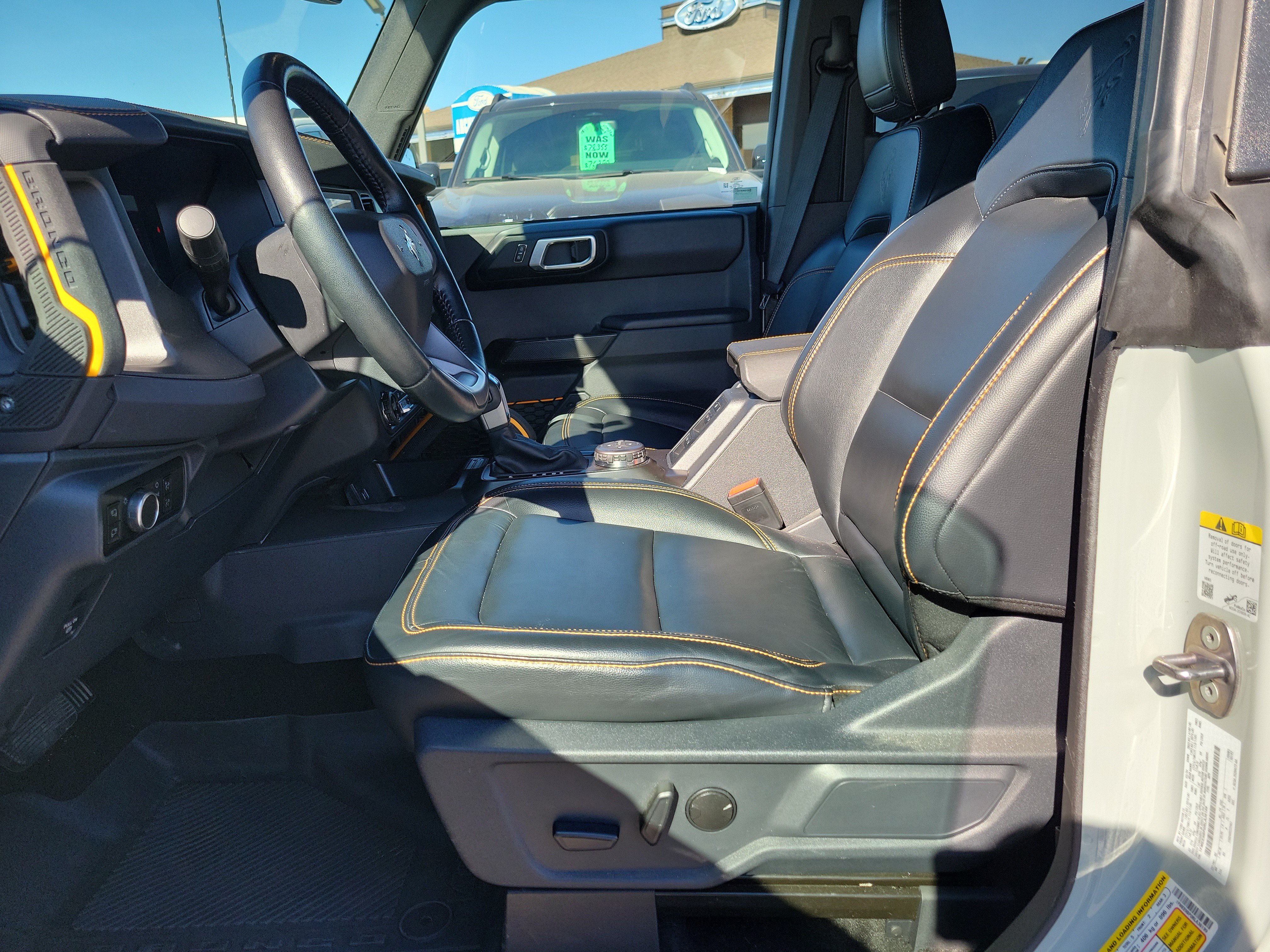 Certified 2024 Ford Bronco Badlands AWD/4WD image 16