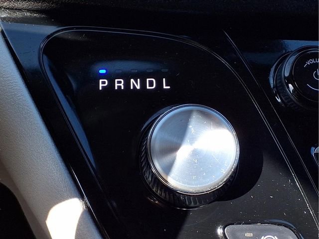 Used 2024 Chrysler Pacifica Touring-L image 18