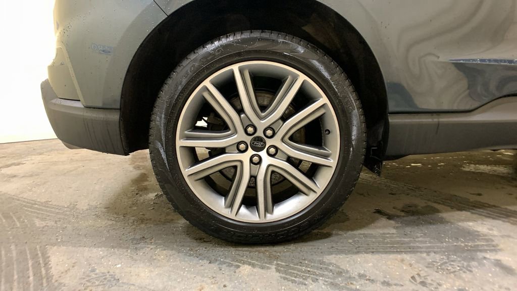 Certified 2023 Ford Edge Titanium w/ Equipment Group 301A image 17