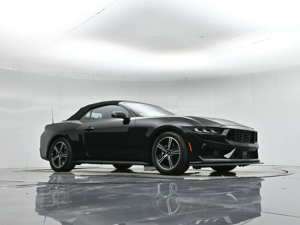 Certified 2025 Ford Mustang Premium image 4