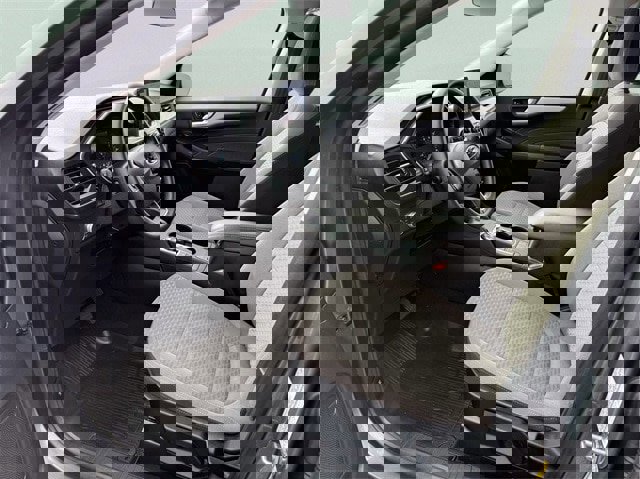 Certified 2021 Ford Escape SE image 12