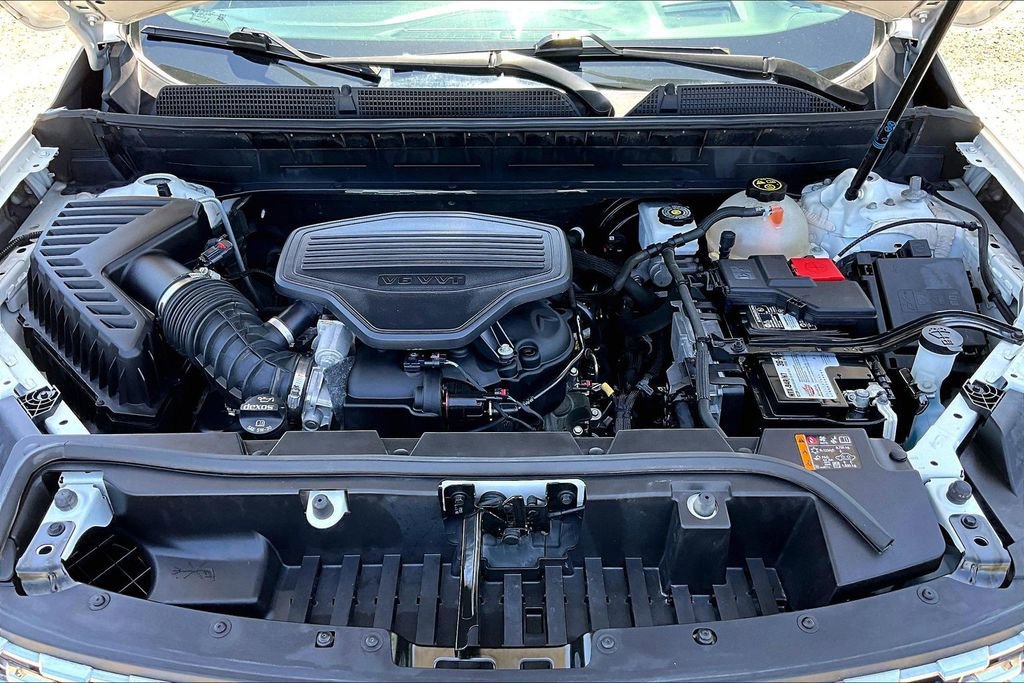 Used 2020 GMC Acadia Denali w/ Technology Package AWD/4WD image 12