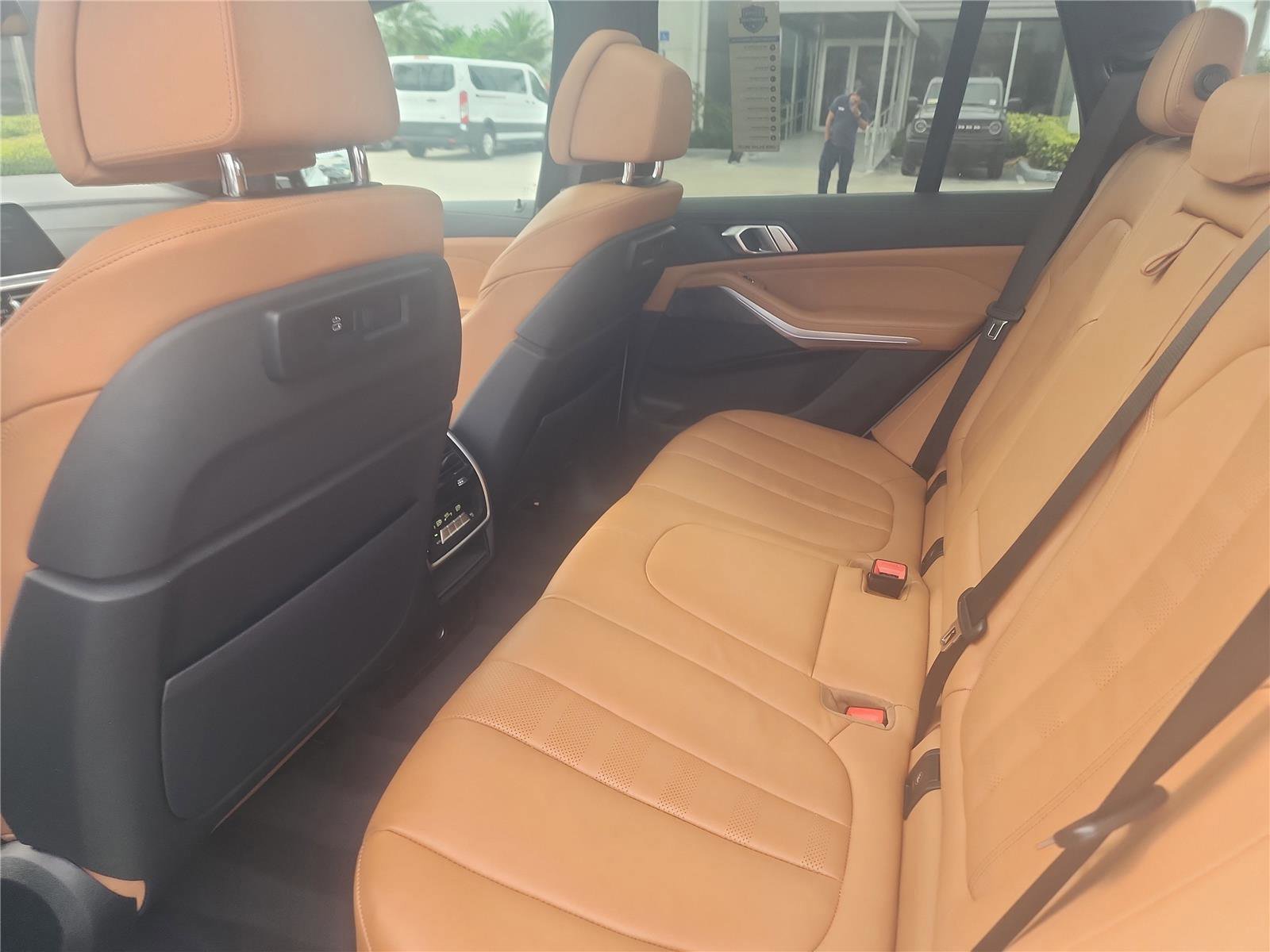 Used 2021 BMW X5 xDrive40i w/ Convenience Package image 21