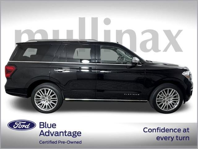 Certified 2022 Ford Expedition Platinum image 2