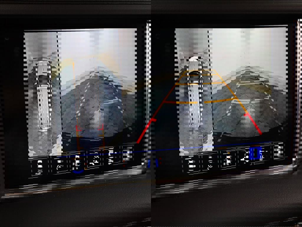 Used 2023 GMC Yukon Denali image 18