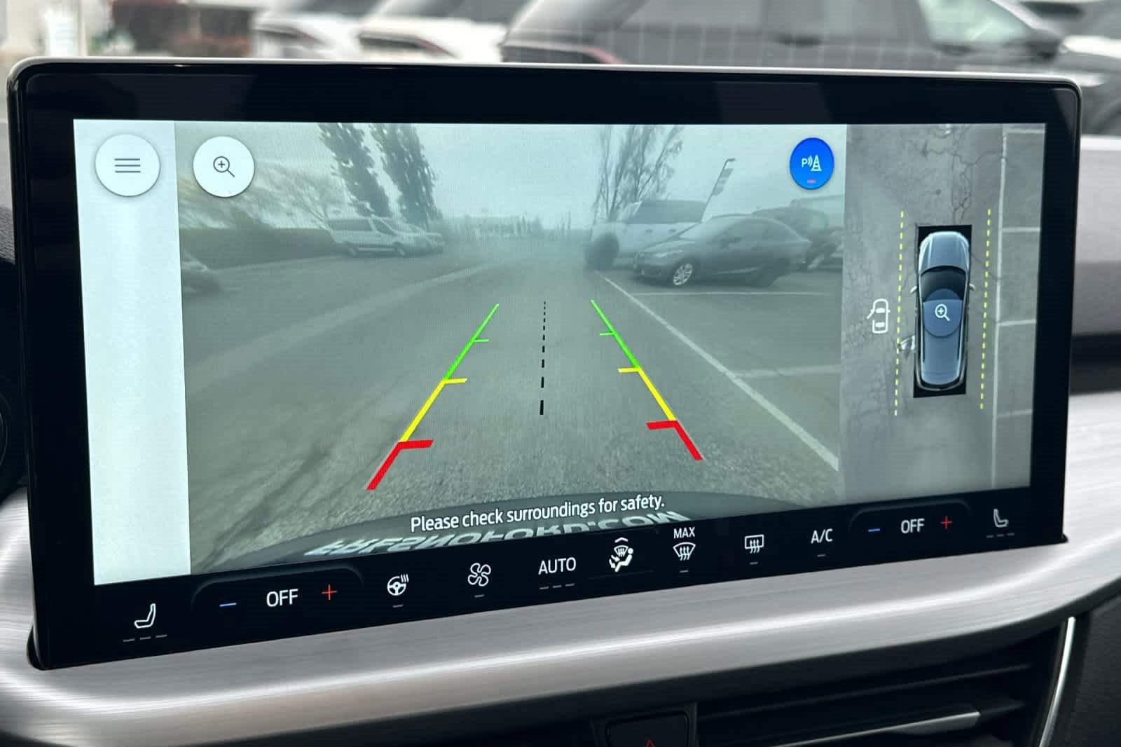 Certified 2025 Ford Escape SE w/ PHEV Premium Package image 20