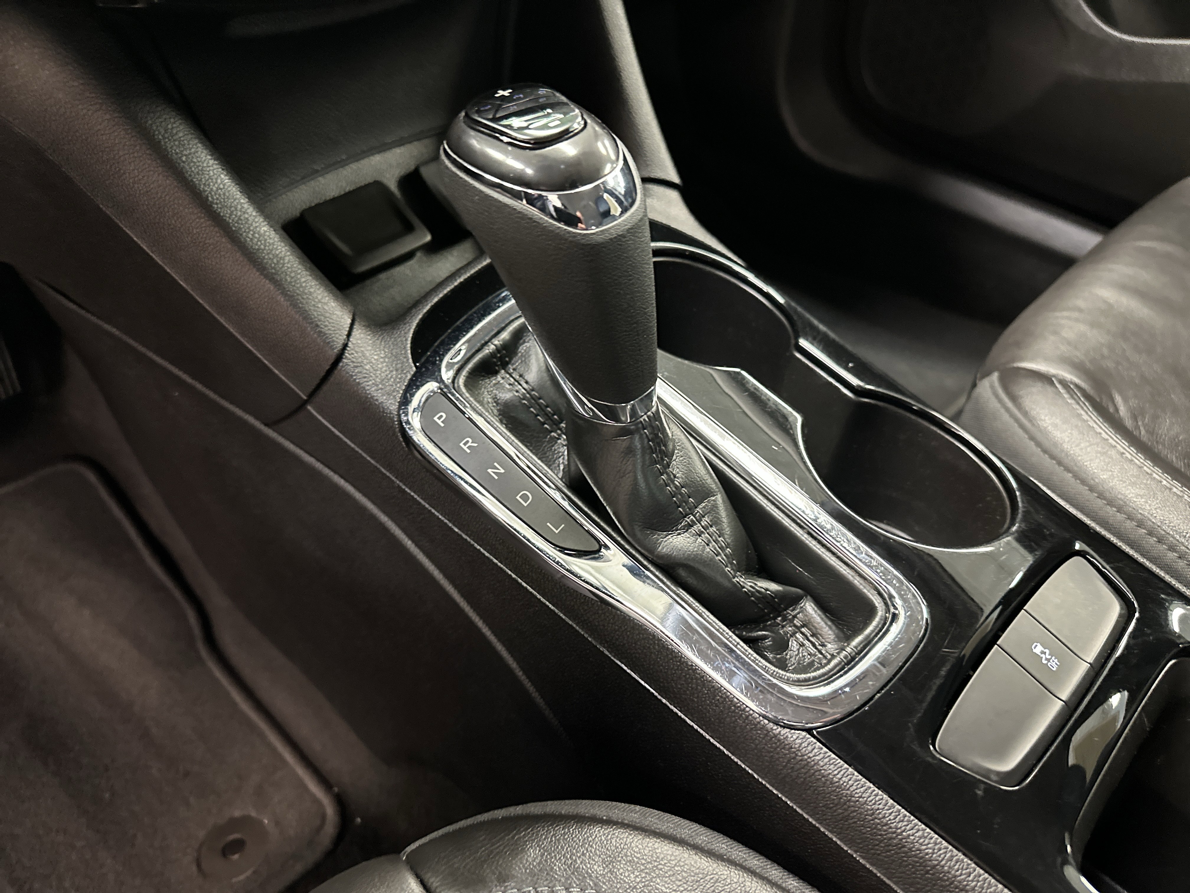 Used 2018 Chevrolet Cruze Premier image 28