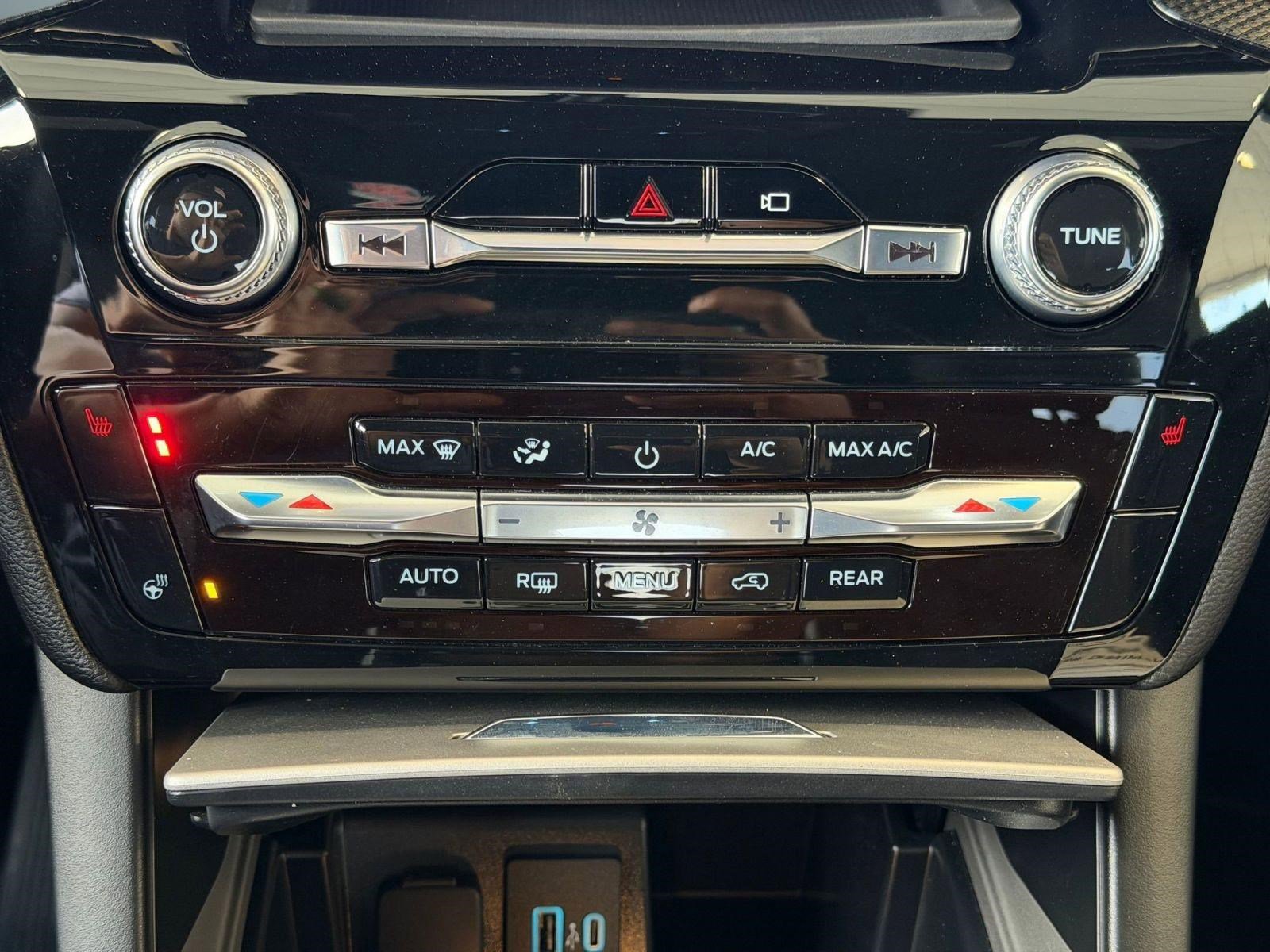 Certified 2023 Ford Explorer ST-Line AWD/4WD image 27