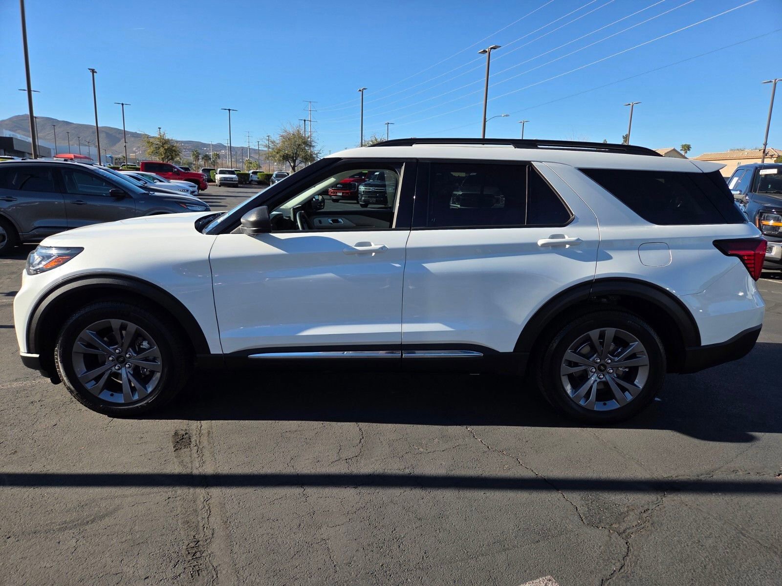 Certified 2025 Ford Explorer Active w/ Active Comfort Package image 2