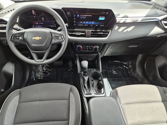Used 2025 Chevrolet TrailBlazer LT AWD/4WD image 23