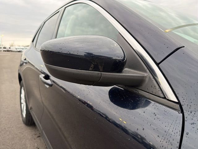 Certified 2021 Ford Escape SE image 8