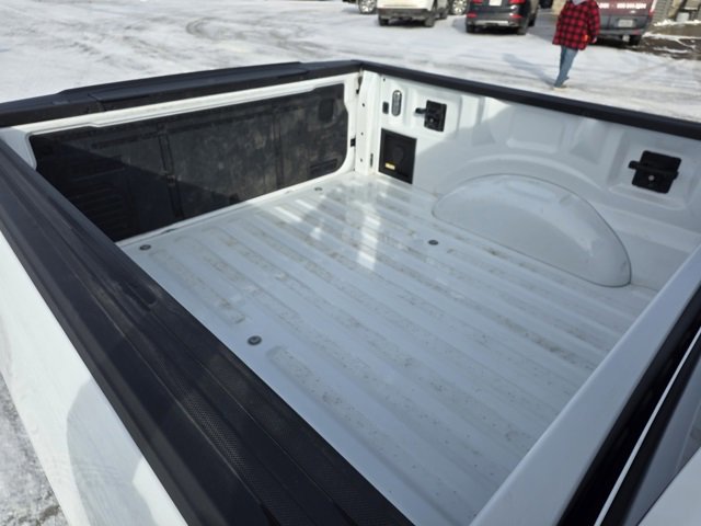 Certified 2022 Ford F150 XLT w/ Equipment Group 302A High image 9