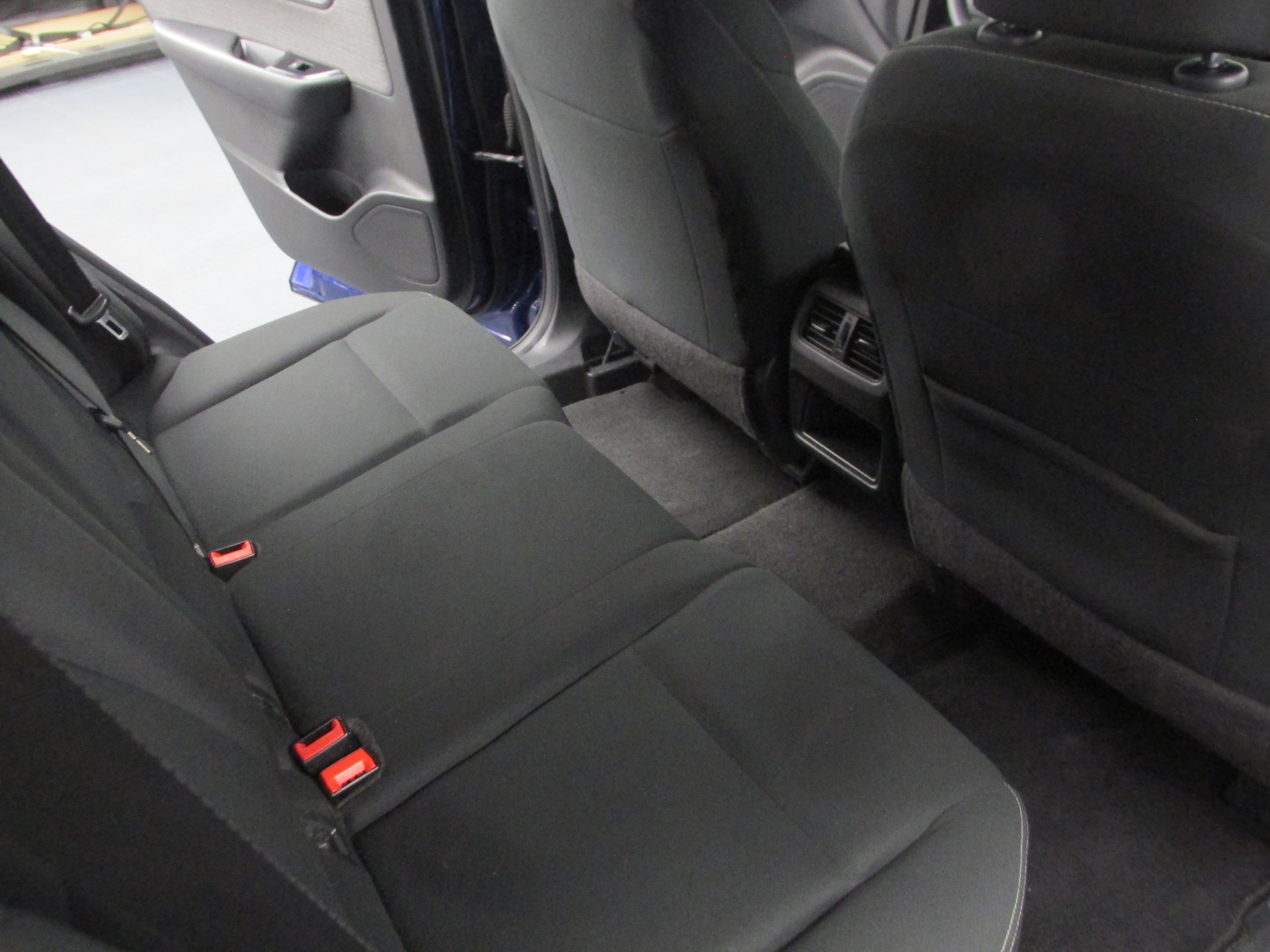 Used 2023 Nissan Rogue S AWD/4WD image 26