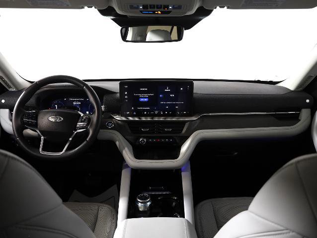 Certified 2025 Ford Explorer Platinum w/ Ultimate Package image 14