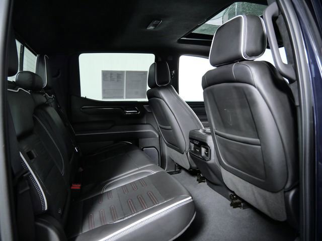Used 2023 GMC Sierra 1500 AT4X image 14