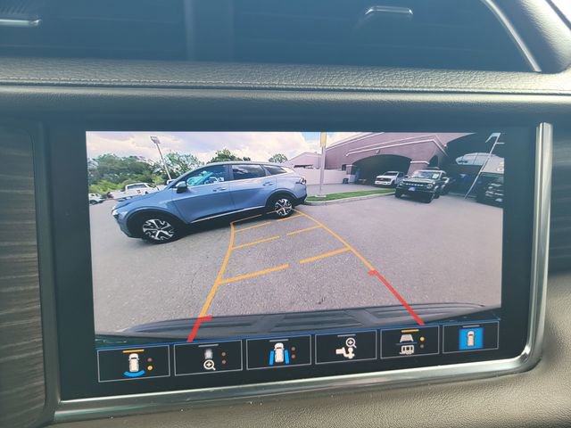 Used 2021 GMC Yukon Denali w/ Denali Premium Package AWD/4WD image 21