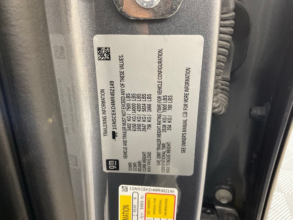 Used 2021 Chevrolet Suburban RST RWD image 29