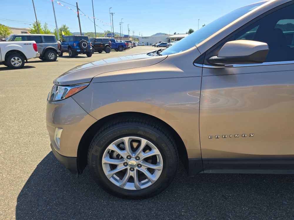 Used 2018 Chevrolet Equinox LT FWD image 18