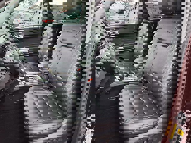 Certified 2023 Ford Explorer XLT w/ Equipment Group 202A image 6