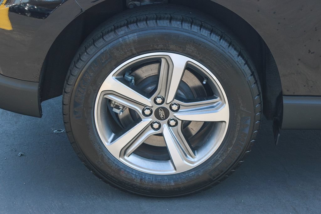 Certified 2023 Ford Edge SEL w/ Convenience Package AWD/4WD image 13