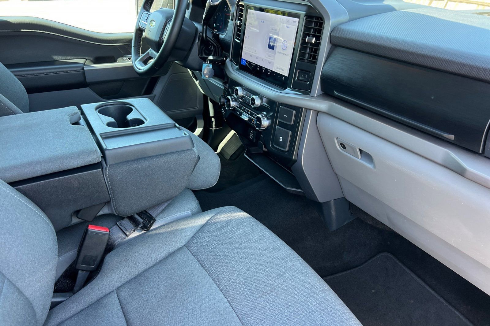 Certified 2025 Ford F150 XLT w/ Equipment Group 301A Standard AWD/4WD image 16