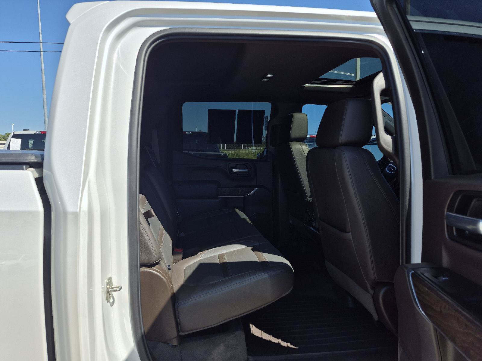 Used 2020 GMC Sierra 1500 Denali w/ Denali Ultimate Package AWD/4WD image 11