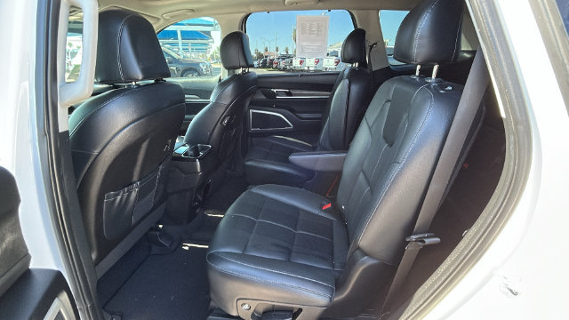 Used 2022 Kia Telluride EX w/ EX Premium Package AWD/4WD image 16