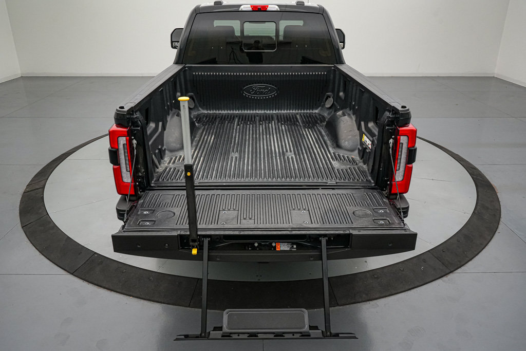 Certified 2023 Ford F250 Platinum AWD/4WD image 6