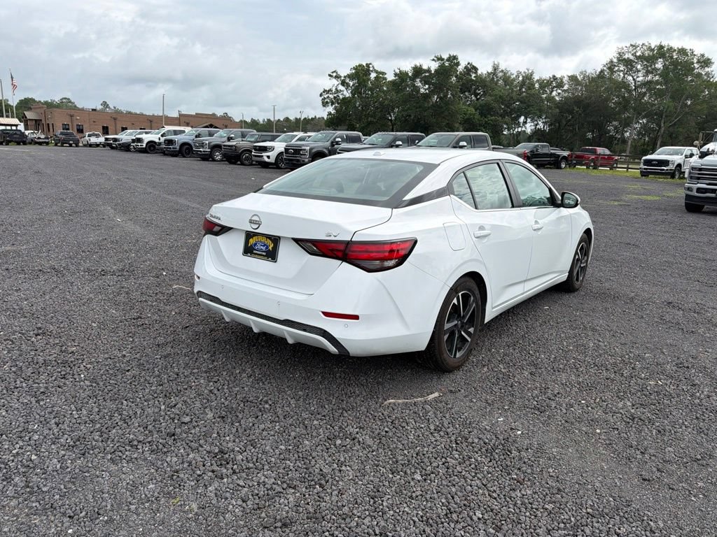 Used 2024 Nissan Sentra SV FWD image 7