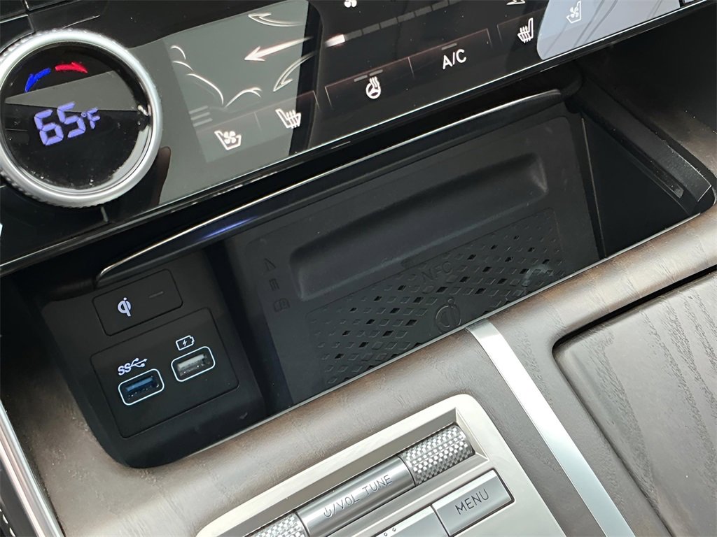 Used 2023 Genesis GV80 2.5T w/ Prestige Package image 34