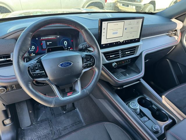 Certified 2025 Ford Explorer ST AWD/4WD image 2