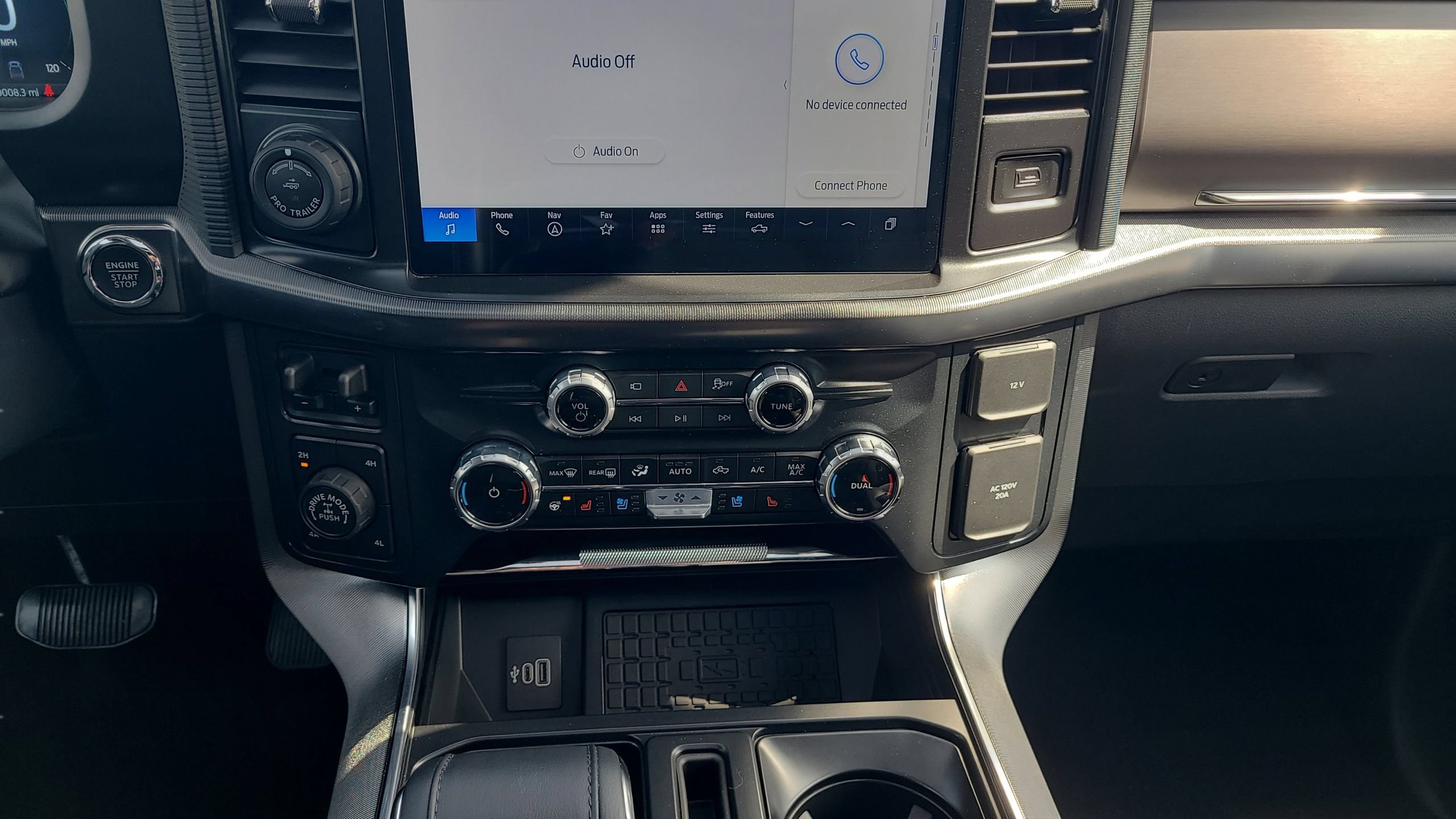Certified 2025 Ford F150 Platinum AWD/4WD image 24