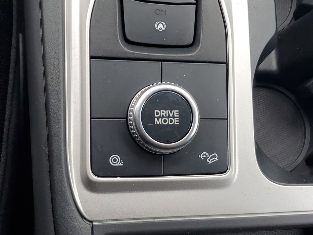 Certified 2023 Ford Explorer XLT w/ Class IV Trailer Tow Package image 29