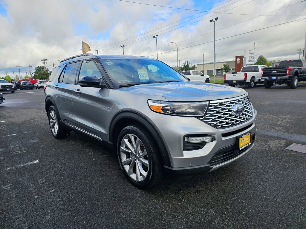 Certified 2022 Ford Explorer Platinum w/ Equipment Group 601A AWD/4WD image 4