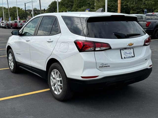 Used 2023 Chevrolet Equinox LS w/ LS Convenience Package AWD/4WD image 6