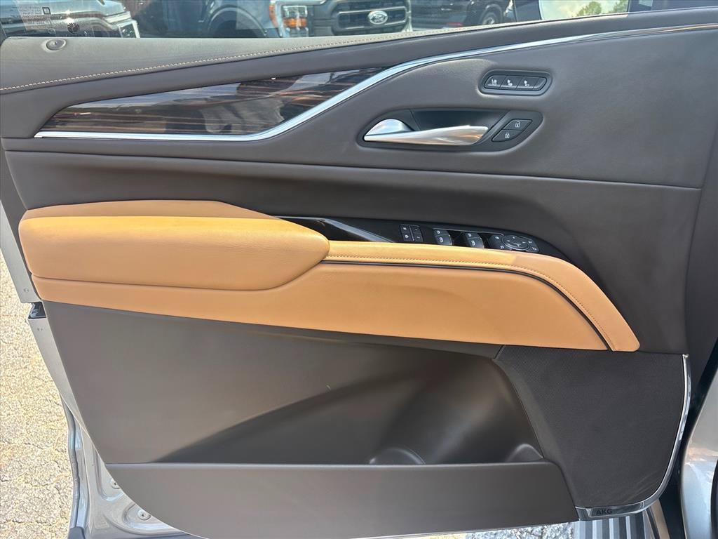 Used 2024 Cadillac Escalade Sport w/ LPO, ONYX Package AWD/4WD image 24
