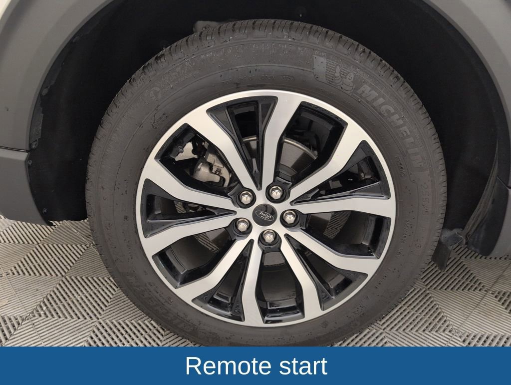 Certified 2025 Ford Explorer ST-Line w/ Premium Package image 20