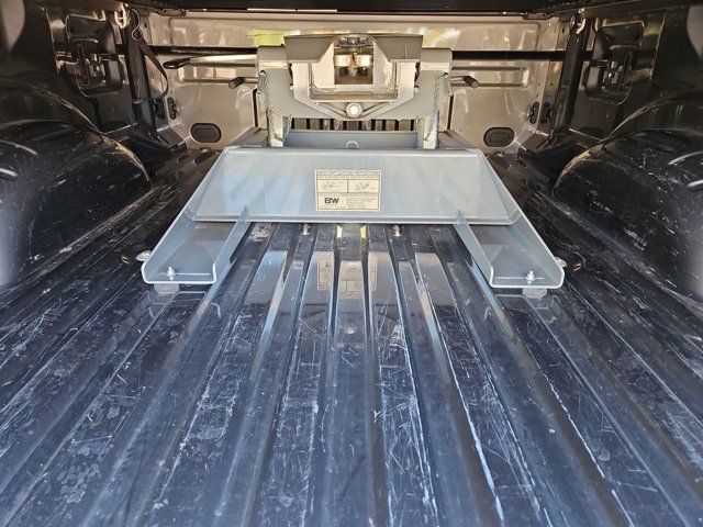 Certified 2022 Ford F250 XLT w/ XLT Premium Package AWD/4WD image 6