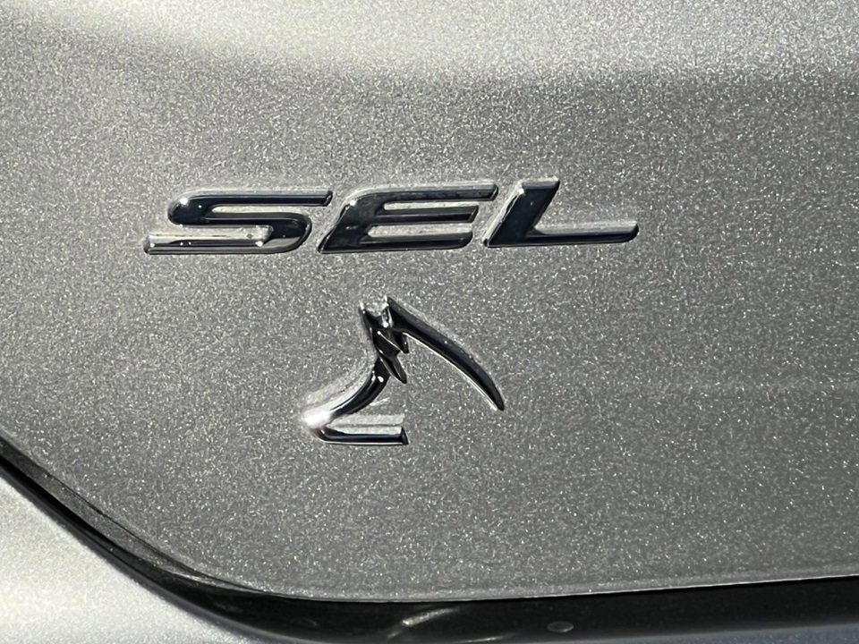 Certified 2022 Ford Edge SEL w/ Convenience Package image 16