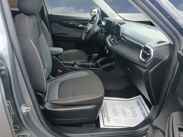 Used 2024 Chevrolet TrailBlazer LT FWD image 15
