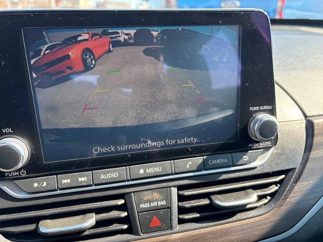 Used 2024 Nissan Altima 2.5 SV image 13