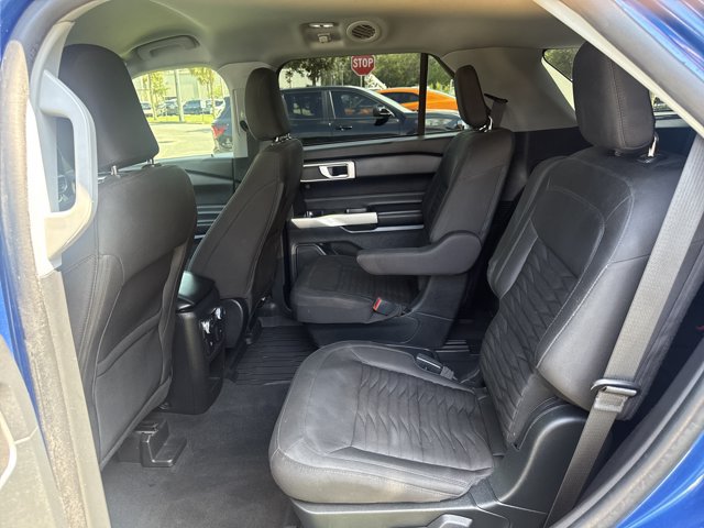 Certified 2021 Ford Explorer XLT RWD image 17