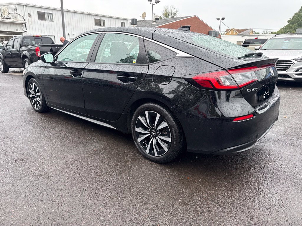 Used 2024 Honda Civic EX-L image 7