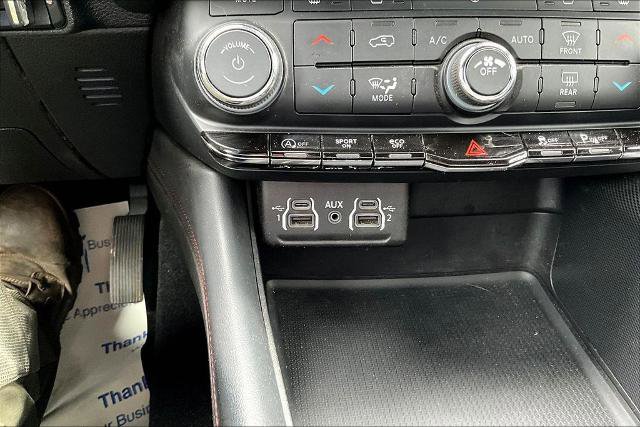 Used 2023 Dodge Durango GT AWD/4WD image 32