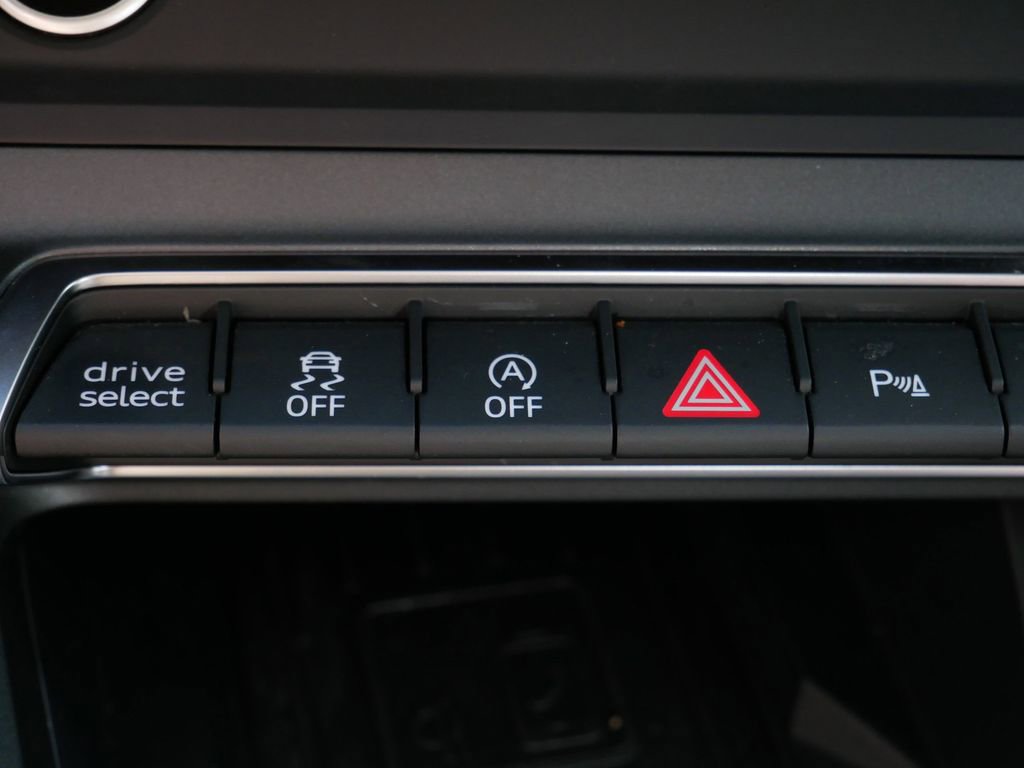 Used 2025 Audi Q3 2.0T Premium Plus AWD/4WD image 24